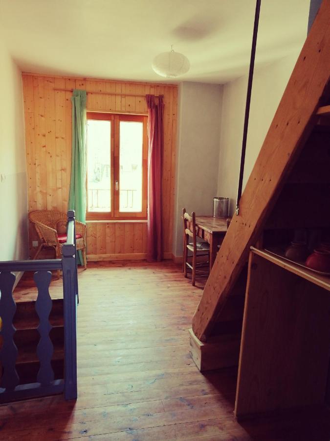 File Dans Ta Chambre ! Le Monastier sur Gazeille Екстериор снимка