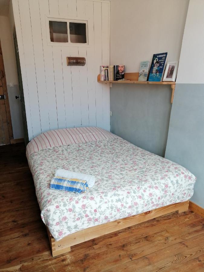 File Dans Ta Chambre ! Le Monastier sur Gazeille Стая снимка